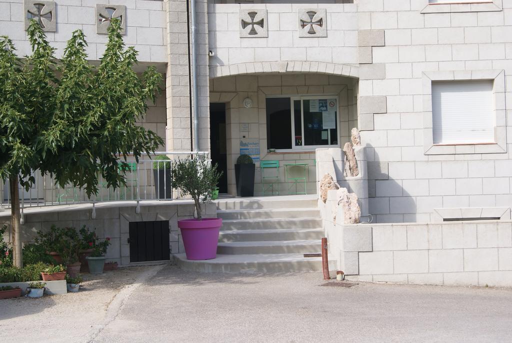 Auriol Appart'Hotel Les Rochers المظهر الخارجي الصورة